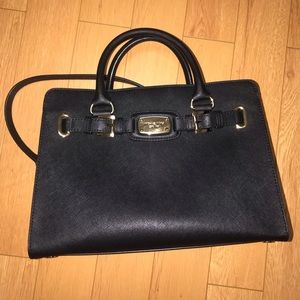 Michael Kors black hand bag purse
